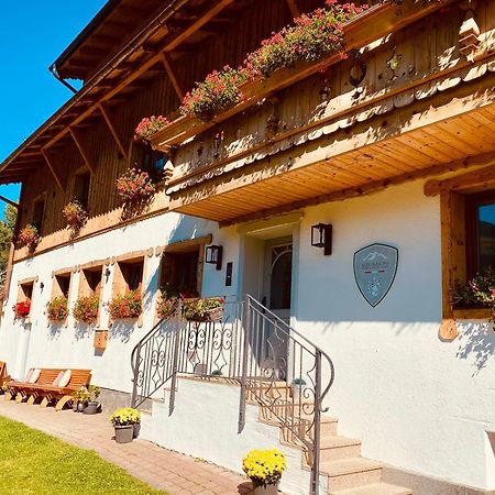 Alm Seasons Premium Chalet & Studios Saalbach-Hinterglemm Bagian luar foto